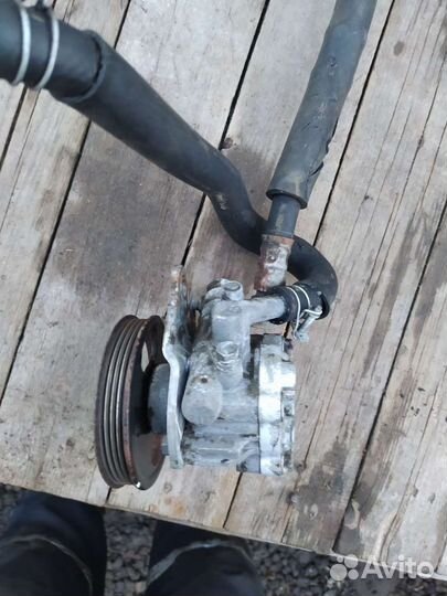 Насос гидроусилителя руля Nissan