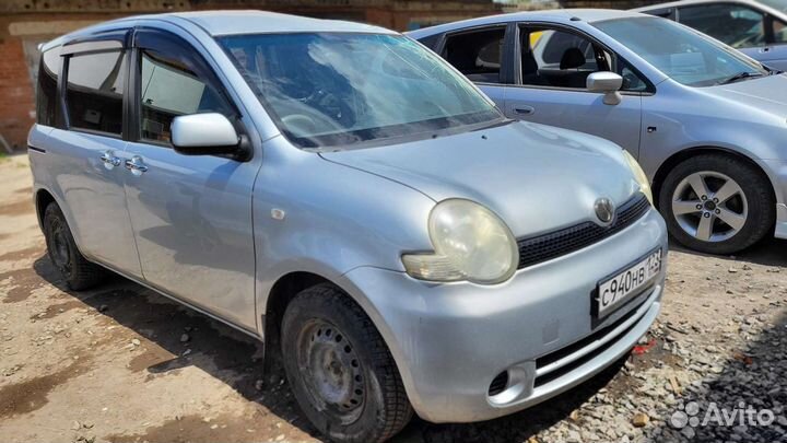 По запчастям toyota sienta, капот, бампер, фары