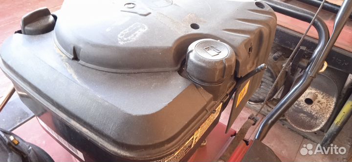 Снегоуборщик бензиновый бу