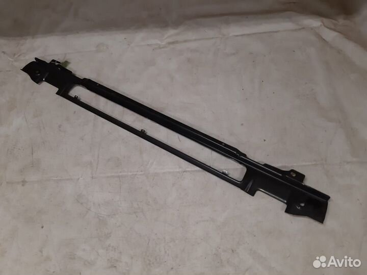 Решетка радиатора средняя панель scania 5P 5R 5G