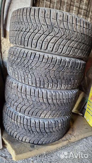 Michelin X-Ice 215/55 R16