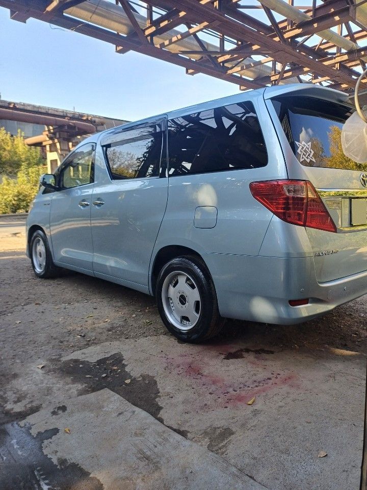 Toyota Alphard: фото из отзыва
