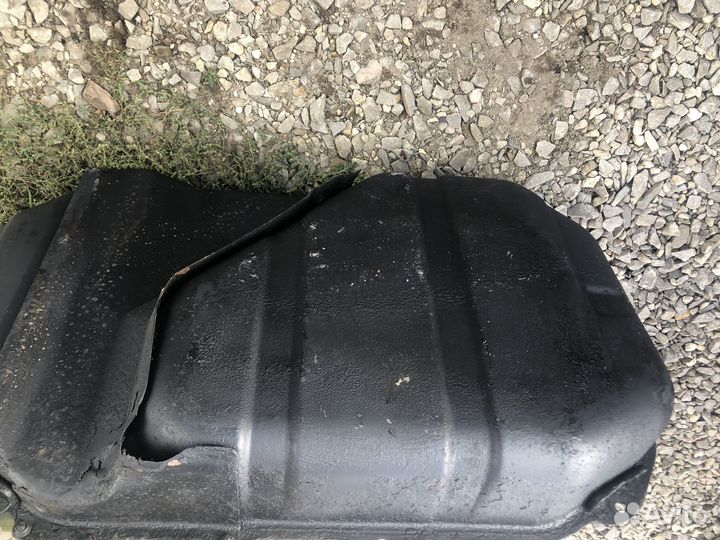 Топливный бак mitsubishi lancer 9