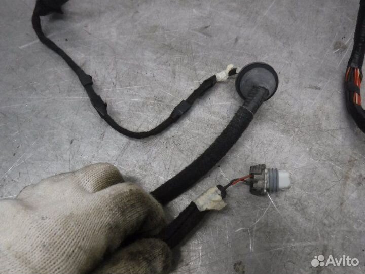 Проводка двери багажника Лада Веста SW 21129 2018
