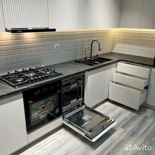 Кухонный гарнитур 