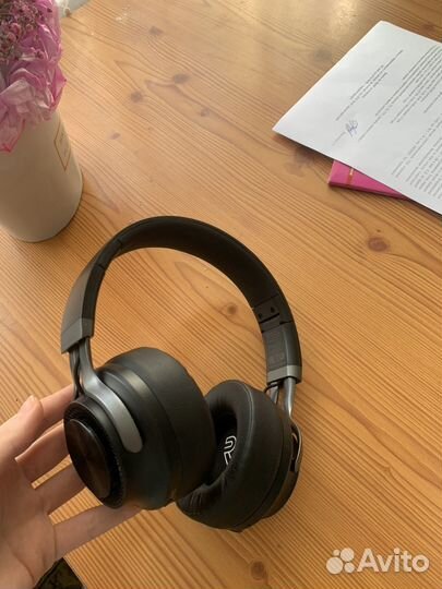 Беспроводные наушники