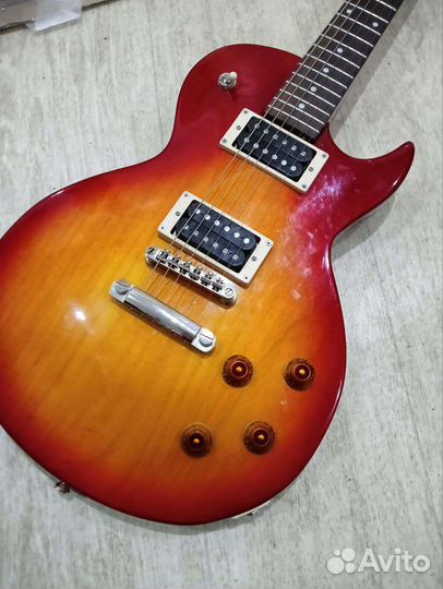 Cort CR-100 электрогитара