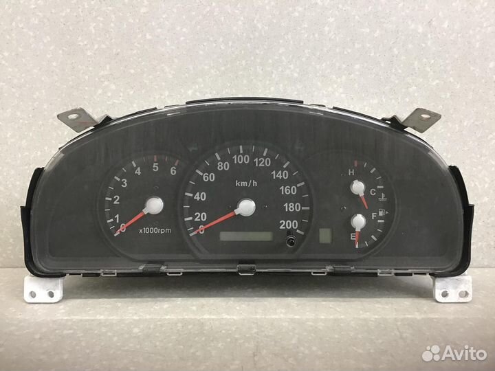 Панель приборов Kia Sorento 2003-2009