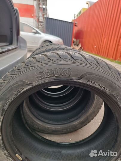 Sava Eskimo Stud 215/55 R17 94T