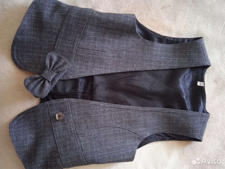 Жилетка для девочки школьная