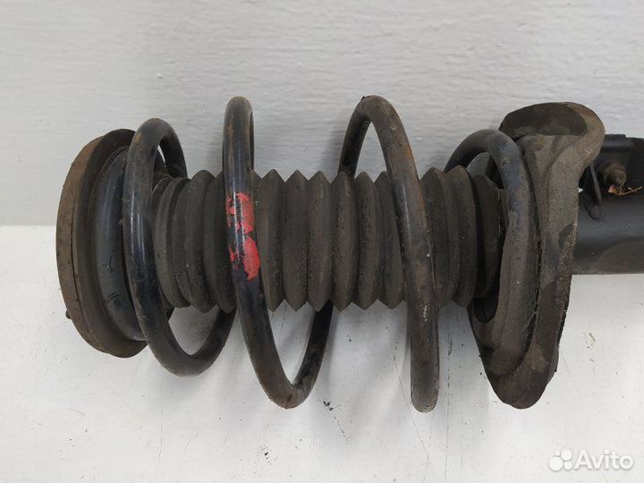 Б/У Б/У Стойка передняя правая Европа sachs