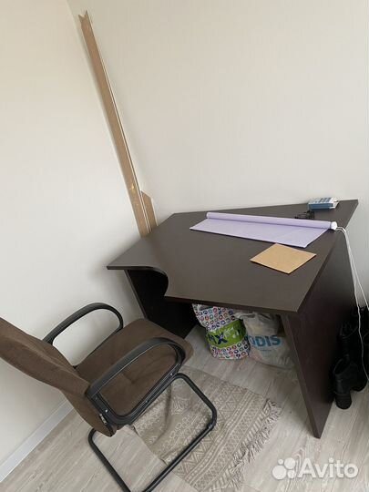 Стол компьютерный