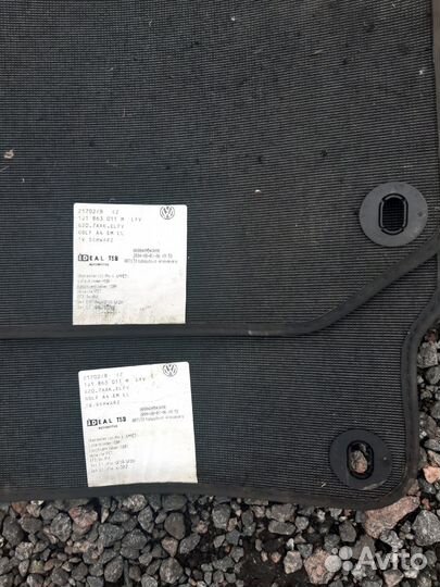 Автомобильные коврики на Golf 5