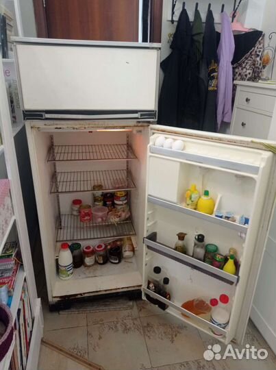 Холодильник маленький