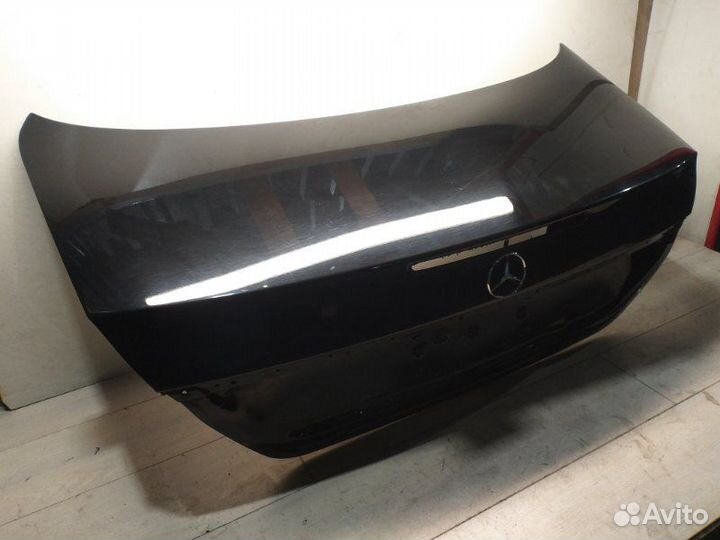 Крышка багажника задняя Mercedes E-Class W211