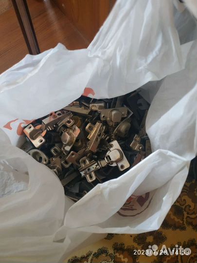 Петли для мебели, целый пакет