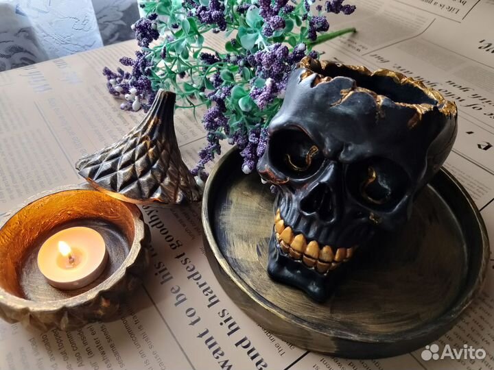 Статуэтка череп