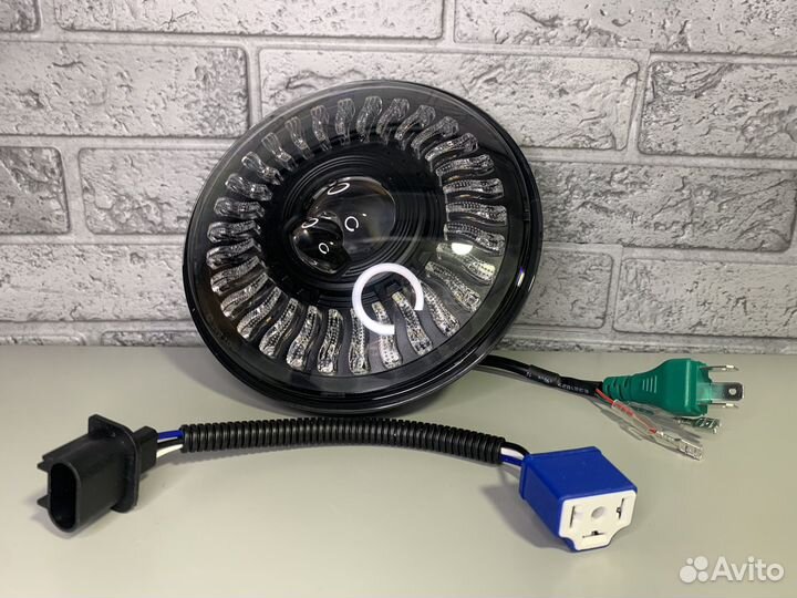 Светодиодные LED фары Нива с приветствием