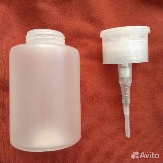 Флакон косметический с дозатором и помпой 180 мл