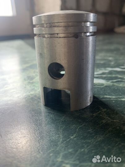 Поршень и цепь новые для мопеда Карпаты (СССР)