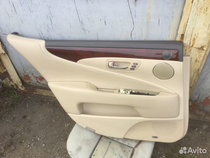 Дверные карты Lexus LS 460