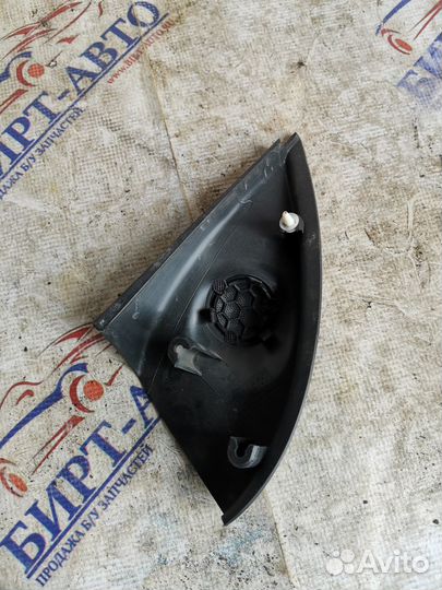 Крышка зеркала внутренняя правая Opel Astra H рест