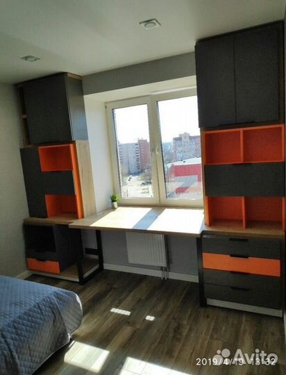 Рабочая зона у окна