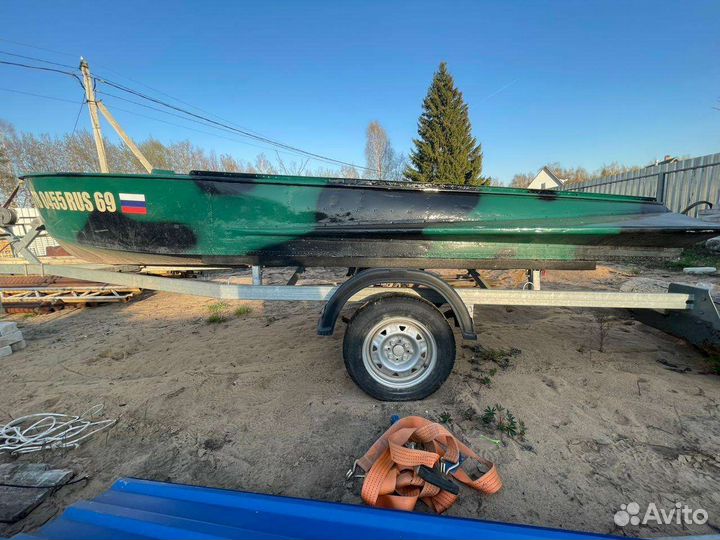 Лодка Казанка М