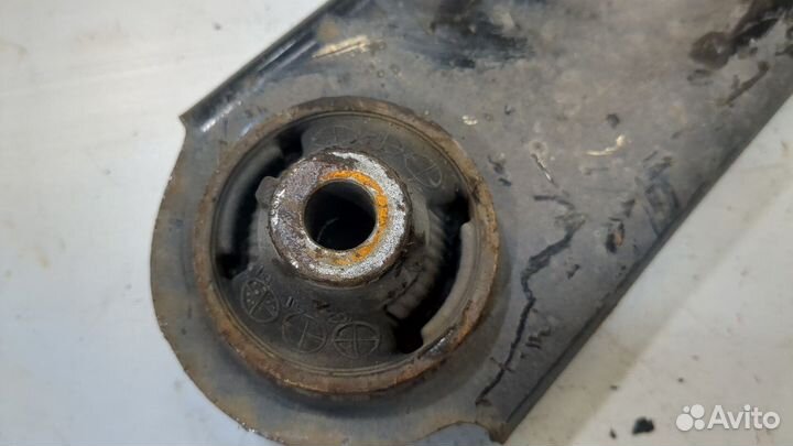 Рычаг подвески Nissan Leaf 2017, 2019