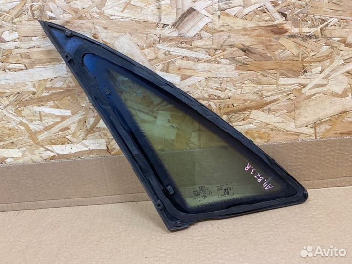 Стекло кузовное заднее правое Audi A4 8E AUK 2006