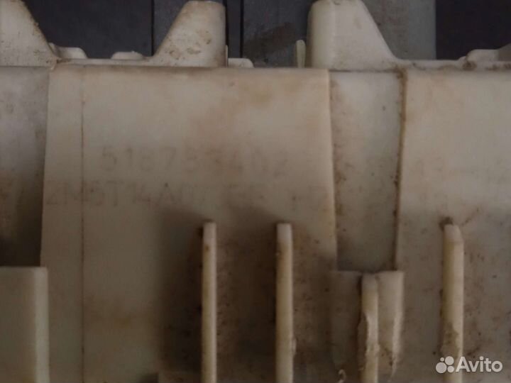 Блок предохранителей Ford Focus 1