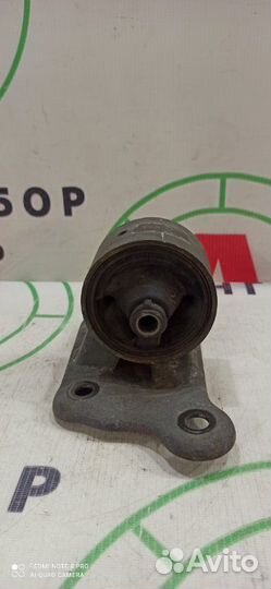 Опора (подушка) левая Mitsubishi Lancer 9 CS3A