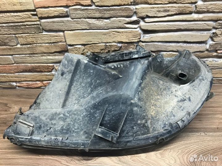 Фара галогеновая передняя правая УАЗ Патриот 3163