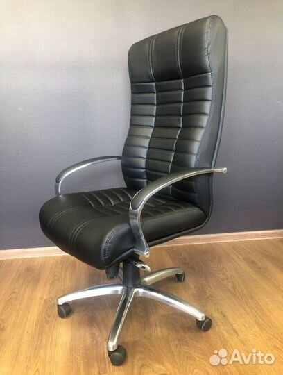 Компьютерное кресло