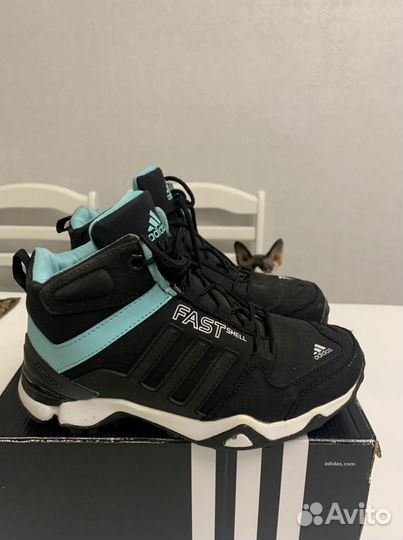 Ботинки зимние adidas 36
