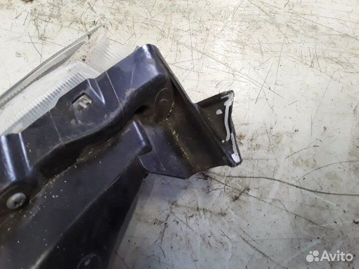 Фара с дефектом передняя правая Nissan Juke F-15