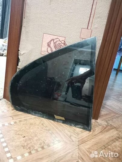 Задняя правая форточка BMW E39