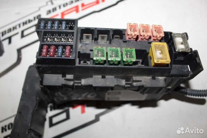 Блок предохранителей nissan bluebird sylphy FG10 Q