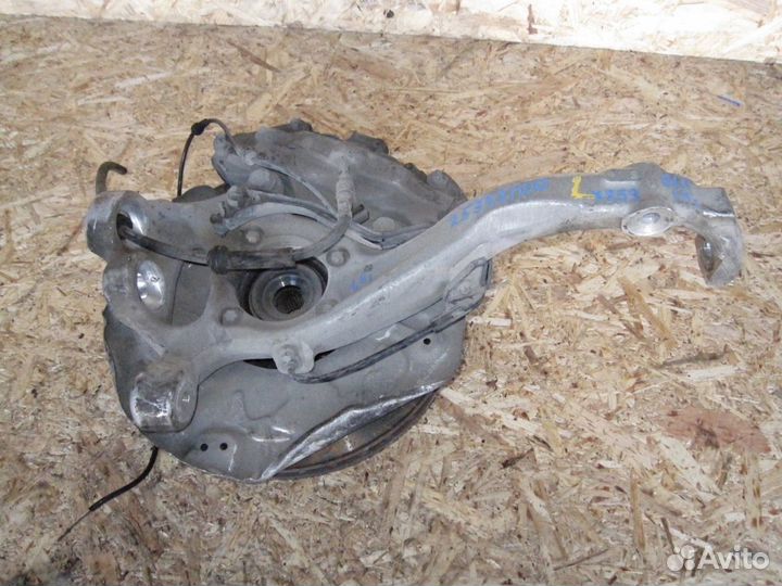 Кулак передний левый Mercedes-Benz Glc X253 2015