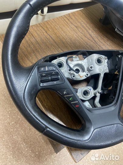 Руль Kia Ceed 2 JD 12-18г с блоком кнопок