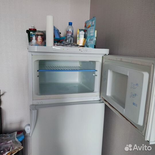 Холодильник indesit