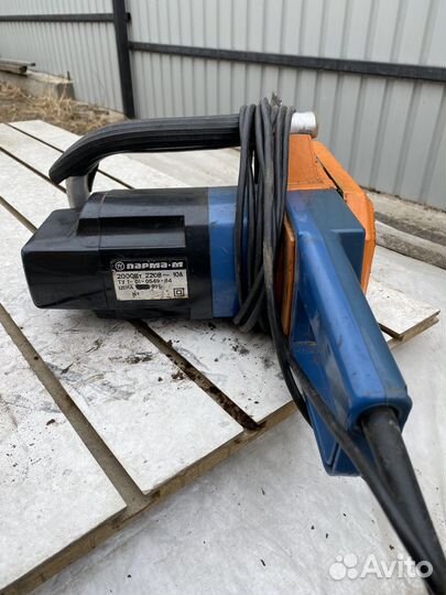 Электропила цепная