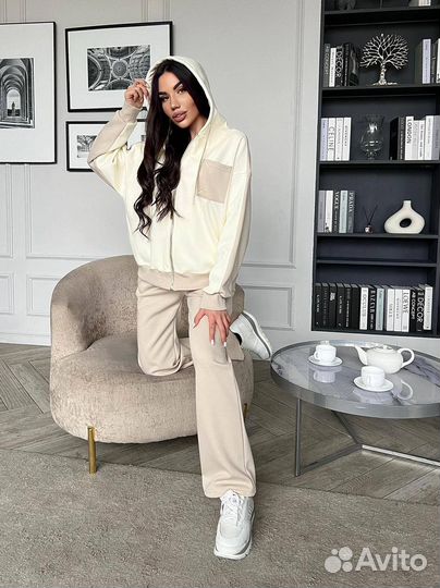 Стильный весенний костюм женский 42-48