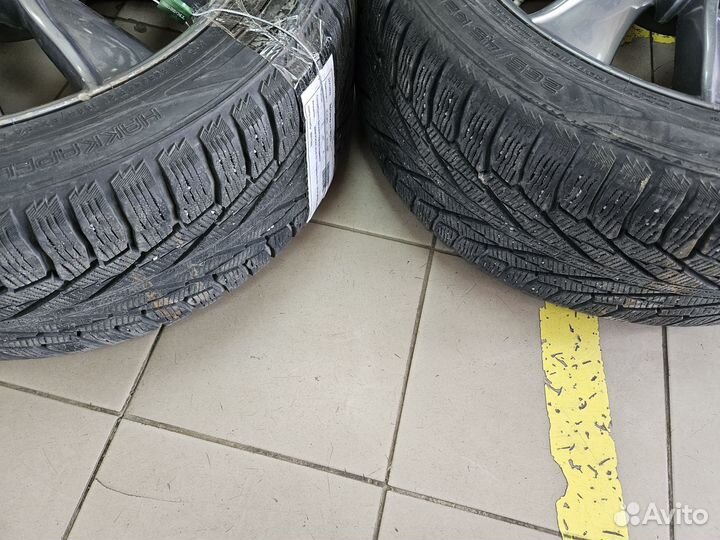 Колёса на Infiniti QX70 R21