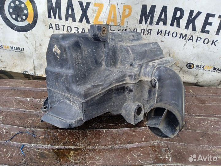 Резонатор воздушного фильтра Ford C-Max 2005 (б/у)