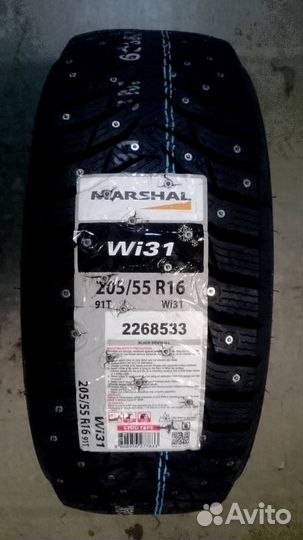 Marshal WinterCraft Ice WI31 215/55 R17 98T