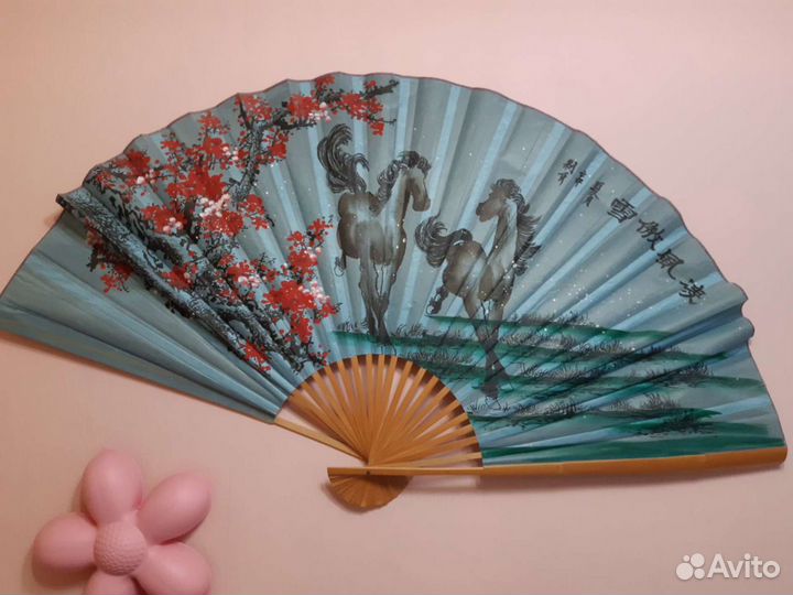 Веер интерьерный