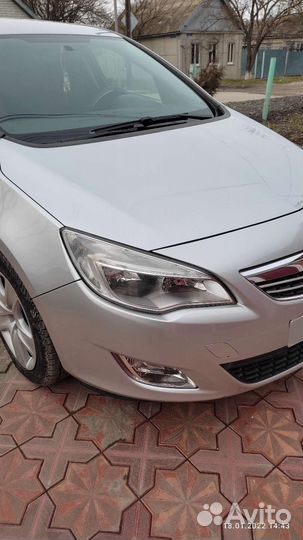 Opel Astra 1.6 МТ, 2012, 205 000 км