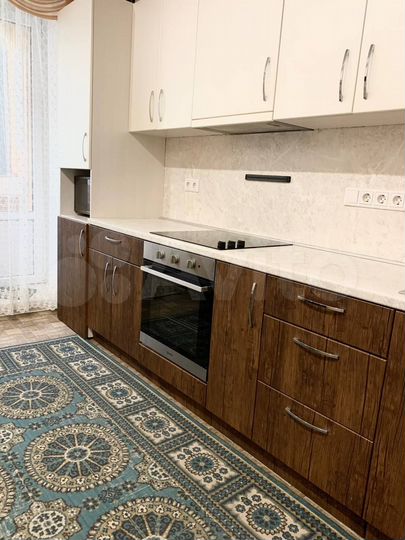 4-к. квартира, 94,2 м², 1/7 эт.