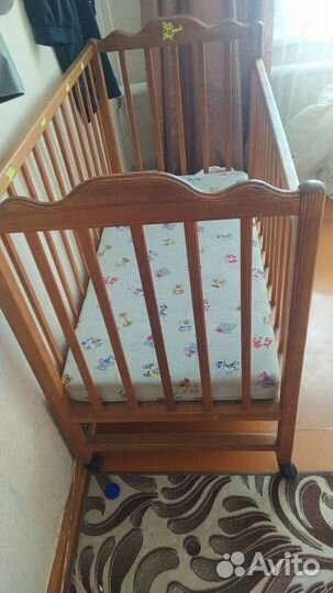 Детская кроватка